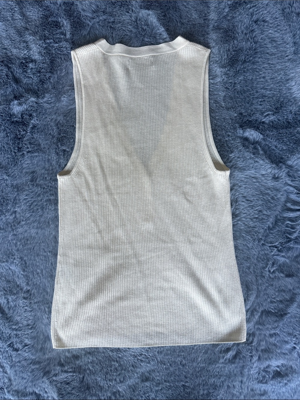 NAADAM Ivory Ribbed V-Neck Button Tank - Picture 3 of 4